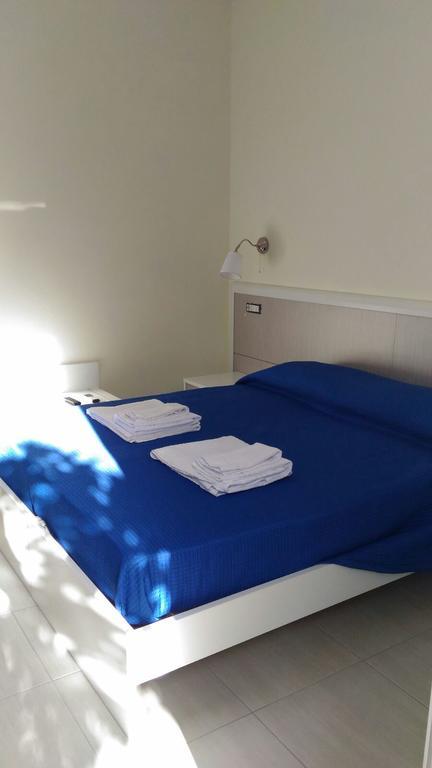Il Girasole Formia Guesthouse Rooms Exterior photo