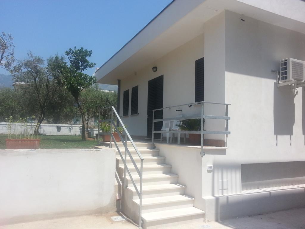 Il Girasole Formia Guesthouse Rooms Exterior photo