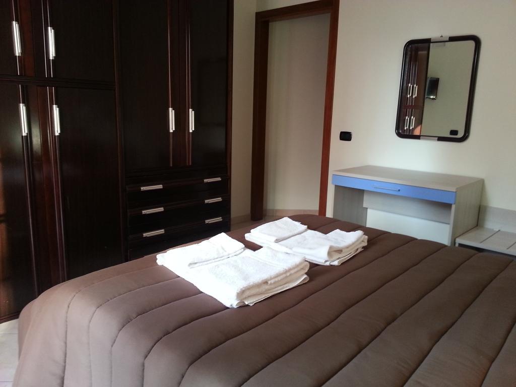 Il Girasole Formia Guesthouse Rooms Exterior photo