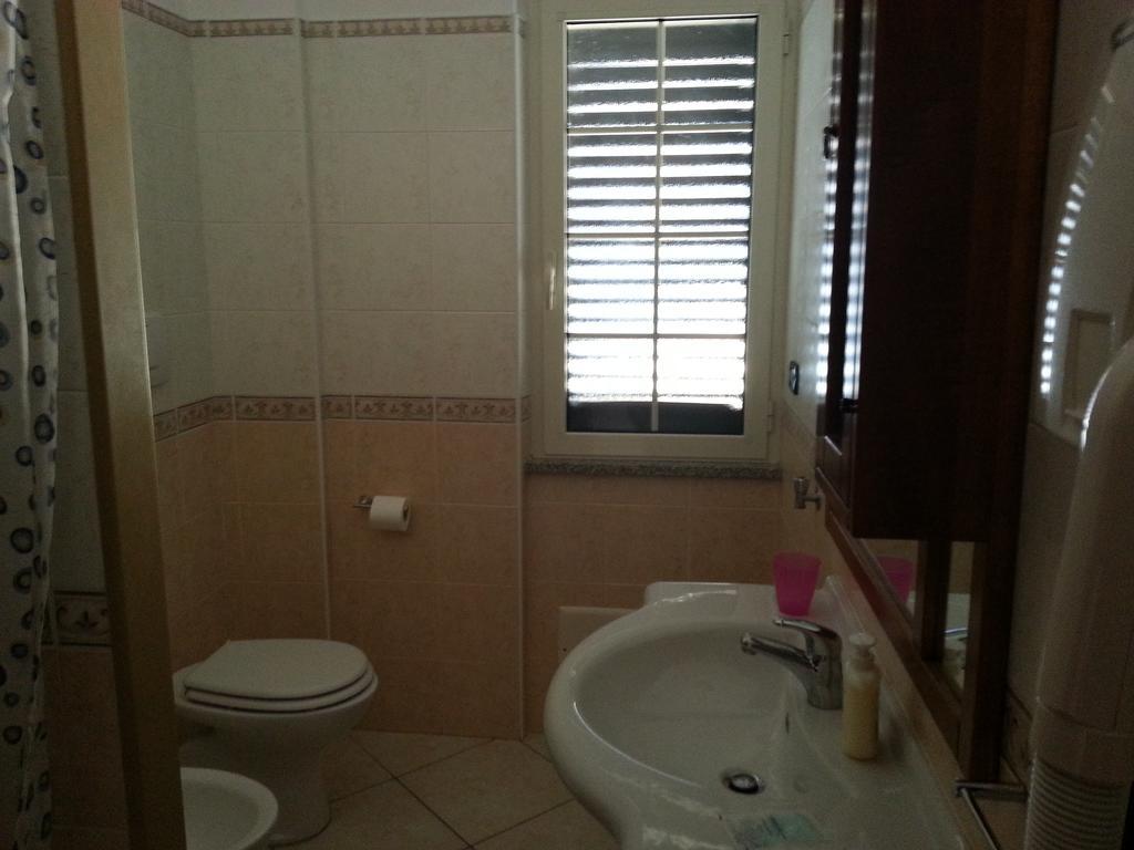 Il Girasole Formia Guesthouse Rooms Exterior photo
