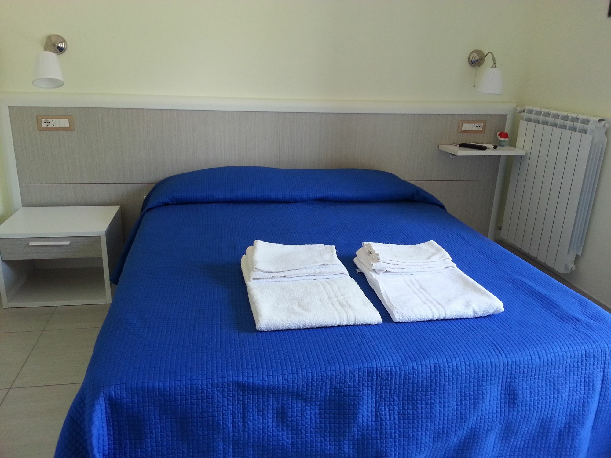 Il Girasole Formia Guesthouse Rooms Exterior photo